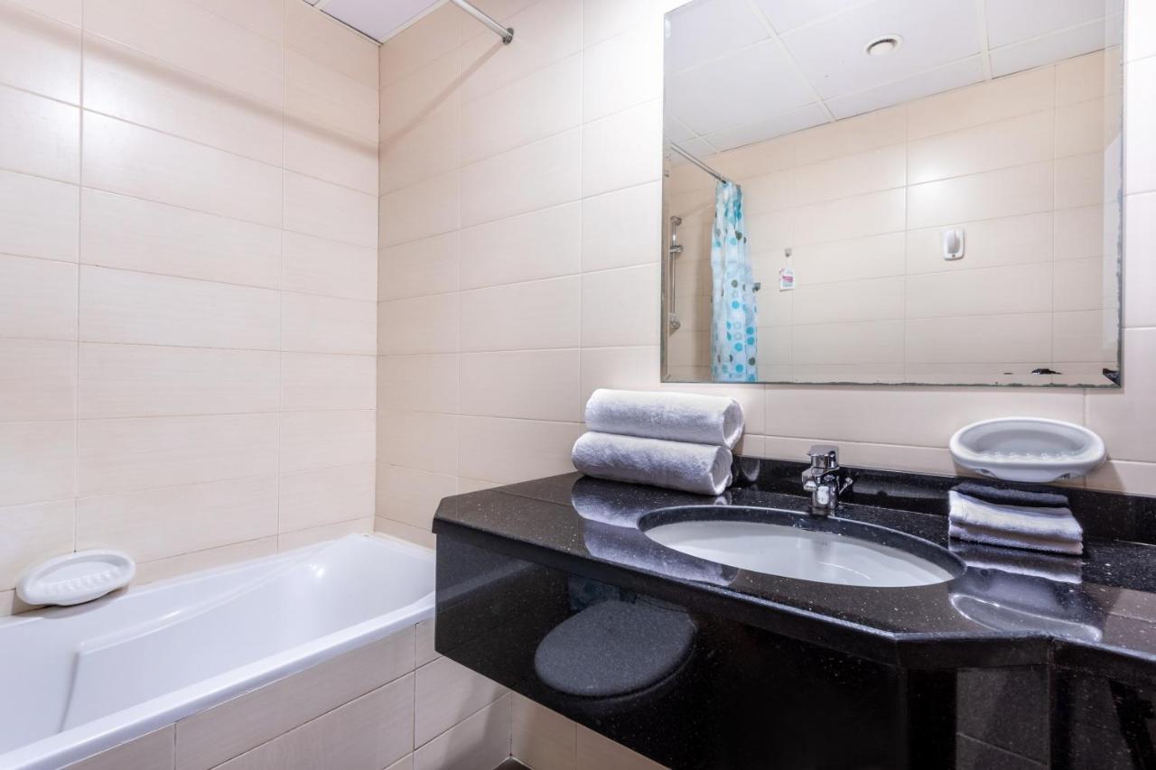 Live Spacious 3Br Apartment All En Suite & Balcony Ντουμπάι Εξωτερικό φωτογραφία