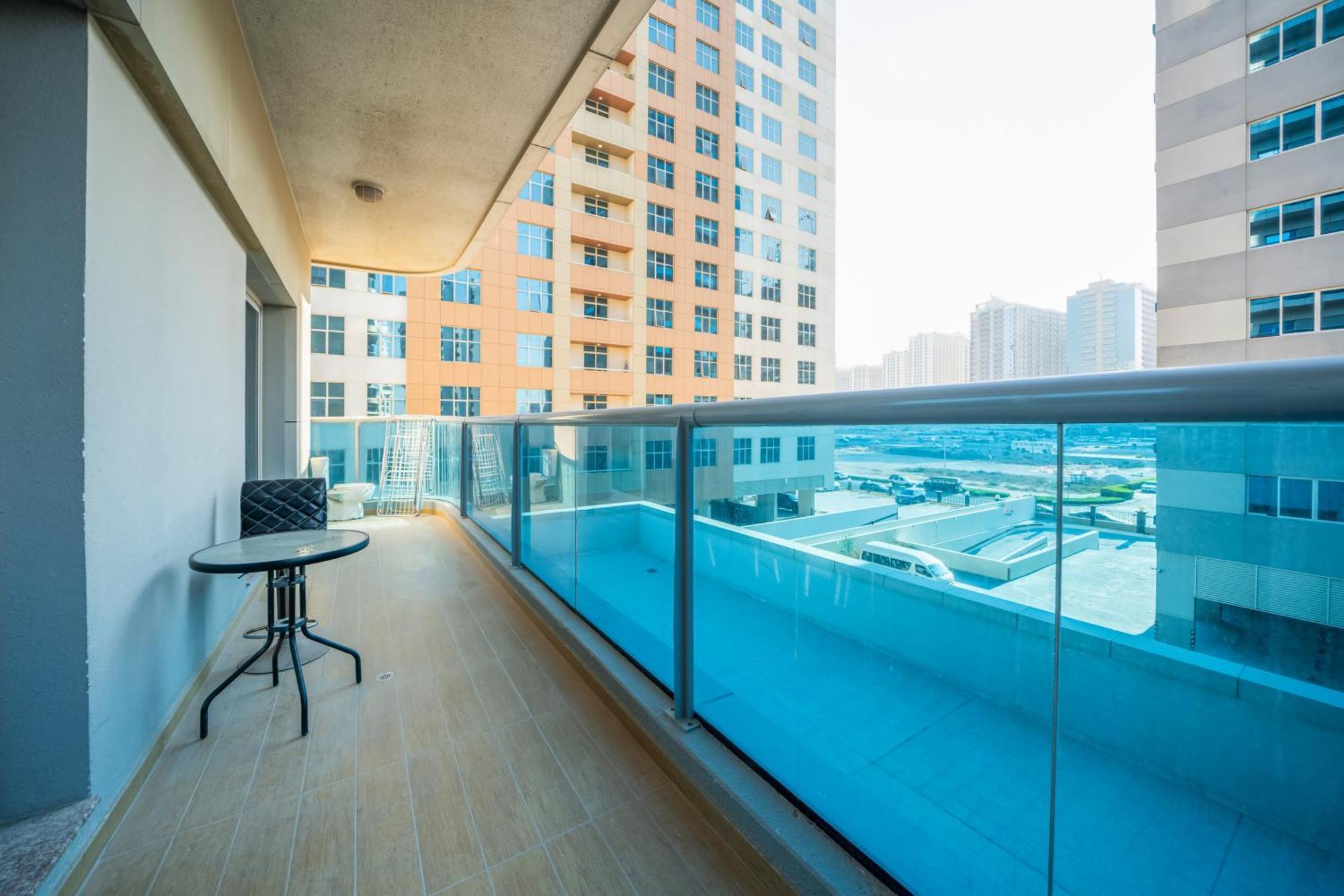 Live Spacious 3Br Apartment All En Suite & Balcony Ντουμπάι Εξωτερικό φωτογραφία